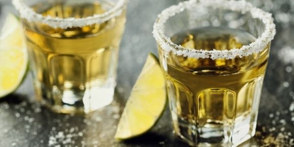 Mastering Agave Spirits: How to Serve Tequila The Right Way