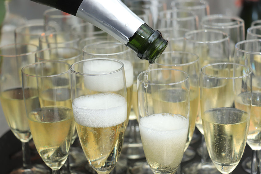 sparkling wine versus champagne