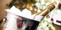 How to Serve Champagne and Enjoy its Full Potential
