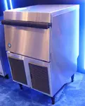 Hoshizaki F-330BAJ 24" Flake Ice Maker With Bin, Flake-Style - 300-400 lb/24 Hr Ice Production, Air-Cooled, 115 Volts
